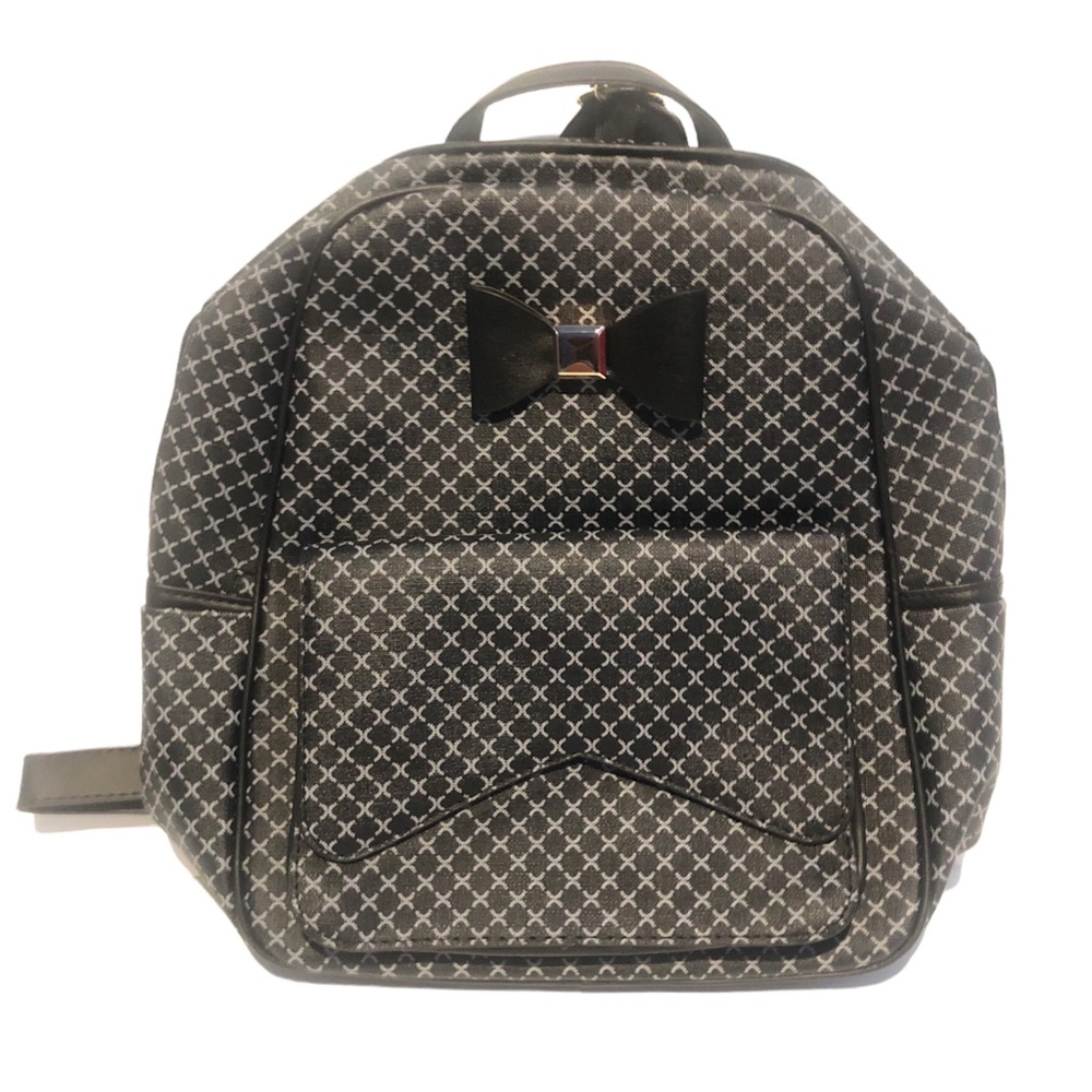 Black and white back pack